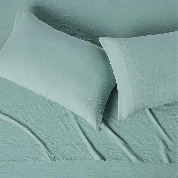 Amazon Basics Queen Bed Sheet, 4-Piece Bedding Set, Double Brushed Microfiber, Ultra Soft, Easy Care, Blue