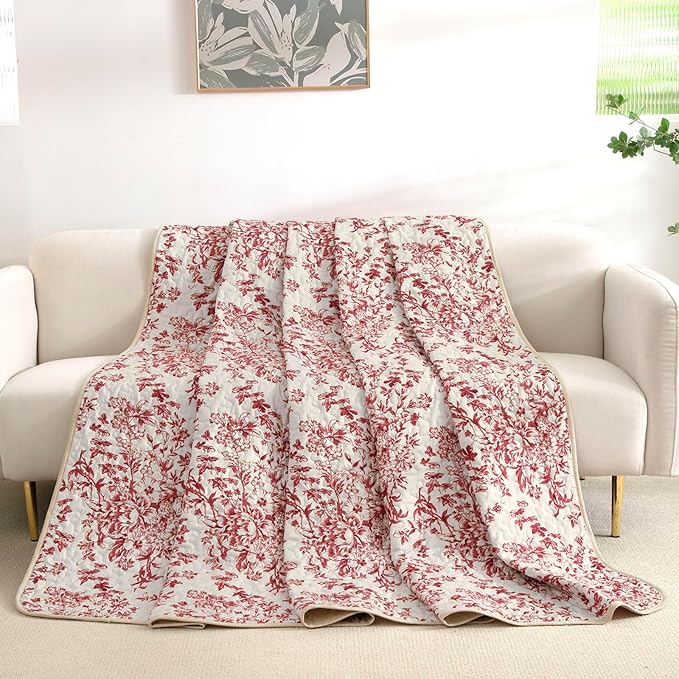 WONGS BEDDING Quilt King Size, Christmas Red Quilt Bedding Set with 2 Pillowcases, Botanical Quilt for King Bed, Soft Microfiber Lightweight Coverlet Bedspread for All Season (110"×90", 3 Pieces)