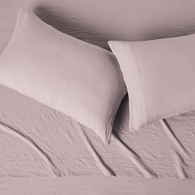 Amazon Basics Queen Bed Sheet, 4-Piece Bedding Set, Double Brushed Microfiber, Ultra Soft, Easy Care, Purple