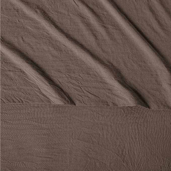 Amazon Basics Full Bed Sheet, 4-Piece Bedding Set, Double Brushed Microfiber, Ultra Soft, Easy Care, Brown