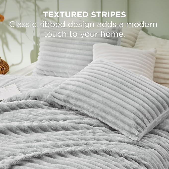 Bedsure Comforter Set Queen Size - GentleSoft™ 3 Pieces Double-Side Fleece Fluffy Light Grey Comforter Set, Cozy Striped Room Decor Aesthetic, Luxury Bedding Queen Size, 2 Pillowcases, 90x90 Inches