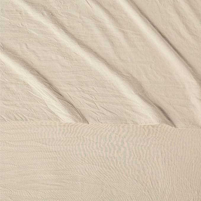 Amazon Basics Twin Bed Sheet, 3-Piece Bedding Set, Double Brushed Microfiber, Ultra Soft, Easy Care, Beige