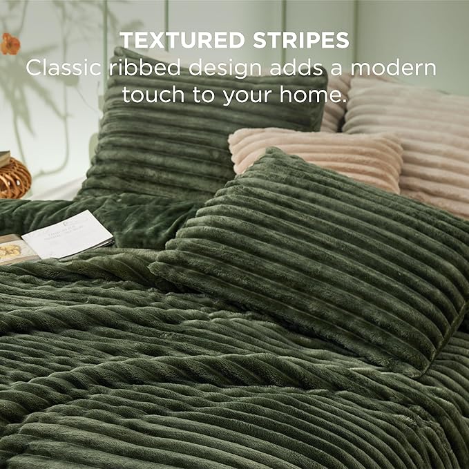Bedsure King Comforter - GentleSoft™ 3 Pieces Double-Side Fleece Fluffy Olive Green Comforter Set, Cozy Striped Room Decor Aesthetic, Luxury King Size Bedding with 2 Pillowcases, 104x90 Inches