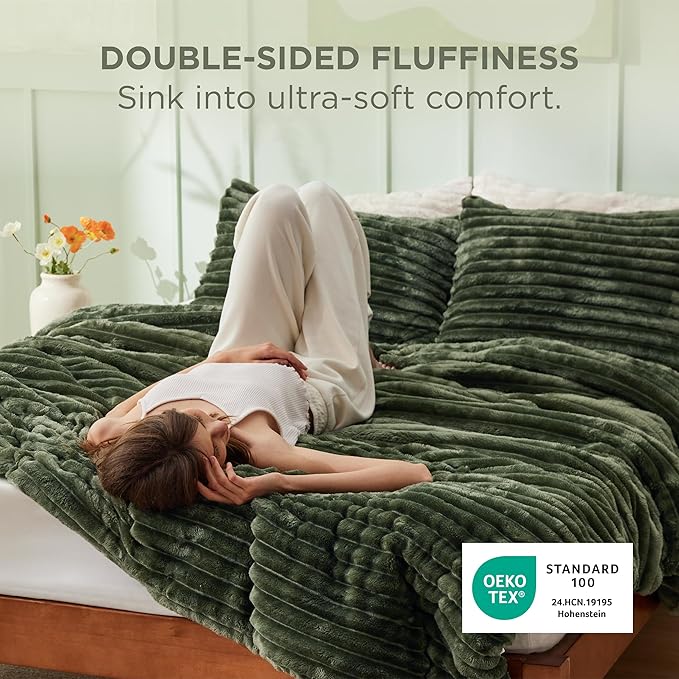 Bedsure Full Size Comforter Sets - GentleSoft™ 3 Pieces Double-Side Fleece Fluffy Olive Green Comforter Set, Cozy Striped Room Decor Aesthetic, Luxury Full Size Bedding, 2 Pillowcases, 82x86 Inches
