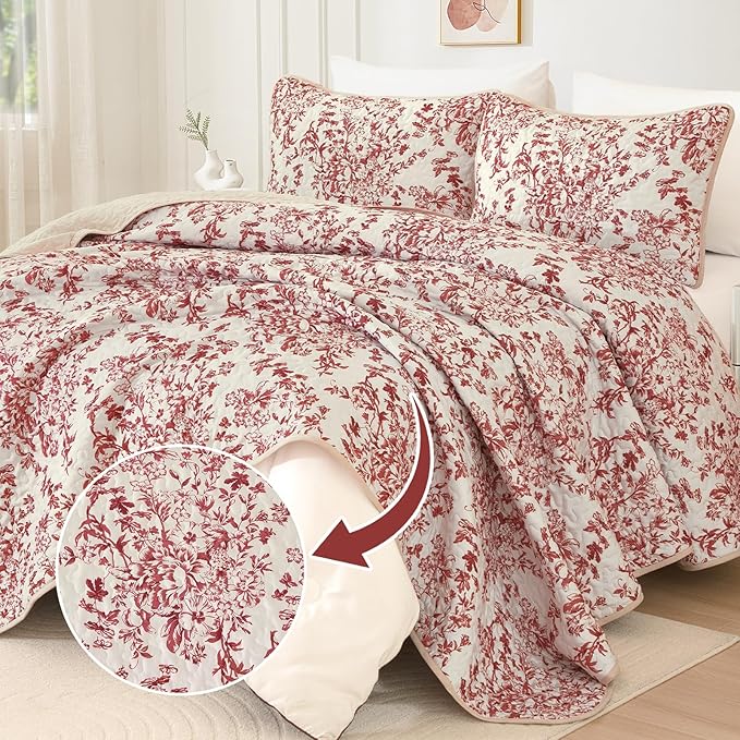 WONGS BEDDING Quilt King Size, Christmas Red Quilt Bedding Set with 2 Pillowcases, Botanical Quilt for King Bed, Soft Microfiber Lightweight Coverlet Bedspread for All Season (110"×90", 3 Pieces)
