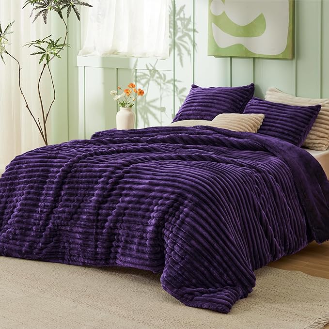 Bedsure Comforter Set Queen Size - GentleSoft™ 3 Pieces Double-Side Fleece Fluffy Purple Comforter Set, Cozy Striped Room Decor Aesthetic, Luxury Bedding Queen Size, 2 Pillowcases, 90x90 Inches