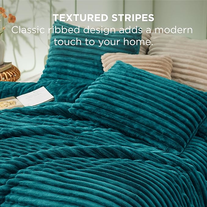 Bedsure Twin/Twin XL Size Comforter - GentleSoft™ 2 Pieces Double-Side Fleece Fluffy Teal Comforter Set, Cozy Striped Room Decor Aesthetic Luxury Twin Bedding Sets, 1 Pillowcase, 68x88 Inches