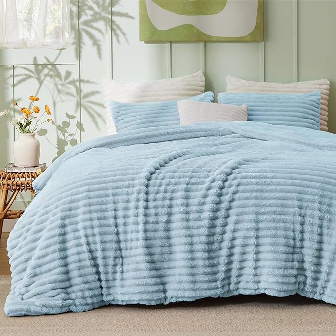 Bedsure King Comforter - GentleSoft™ 3 Pieces Double-Side Fleece Fluffy Light Blue Comforter Set, Cozy Striped Room Decor Aesthetic, Luxury King Size Bedding with 2 Pillowcases, 104x90 Inches