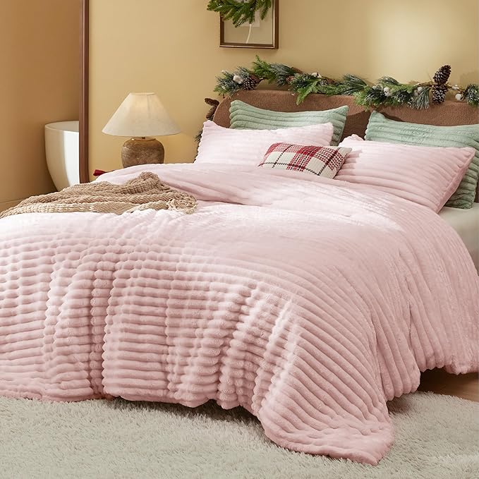 Bedsure Full Size Comforter Sets - GentleSoft™ 3 Pieces Double-Side Fleece Fluffy Pink Comforter Set, Cozy Striped Room Decor Aesthetic, Luxury Full Size Bedding, 2 Pillowcases, 82x86 Inches